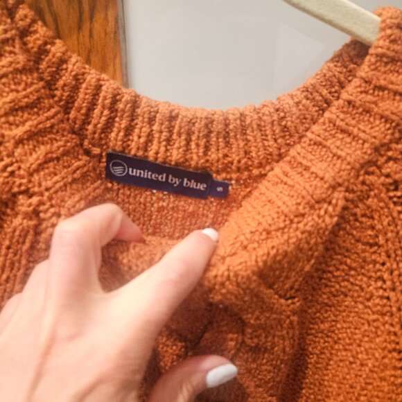 Chunky Sweater - Picture 2 of 3